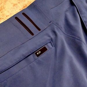 ⛳ Oakley Hybrid Golf Shorts 33